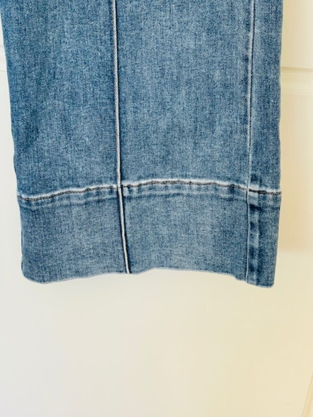 Altar'd State Wide Leg Crop Stretch Front Seam Jeans DP843 High Rise Size 31 - Picture 4 of 8
